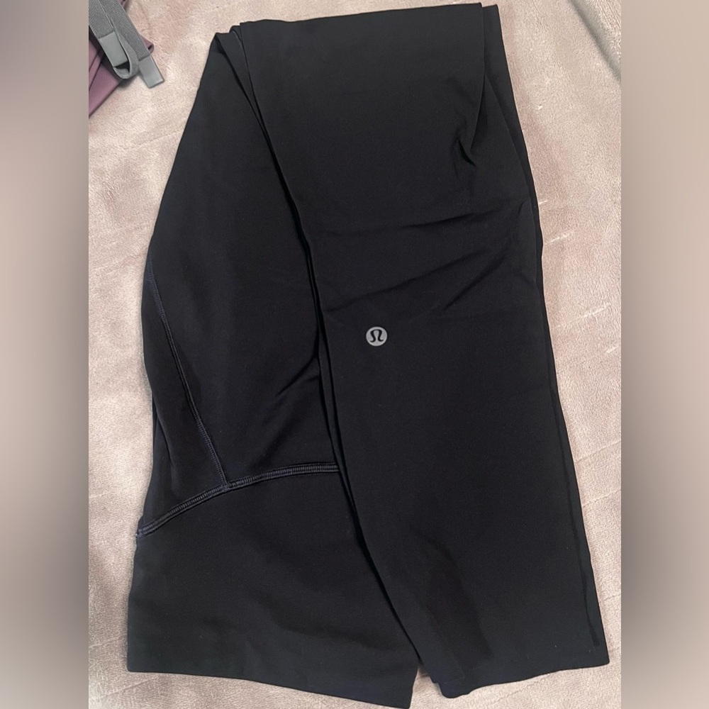 Lululemon 25 inch Base Pace Leggings size 8